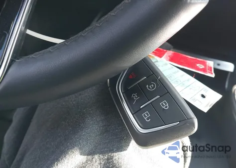 2024 Cadillac Lyriq Tech W/1Sa z USA, uszkodzony, nr VIN 1GYKPMRL4RZ102753